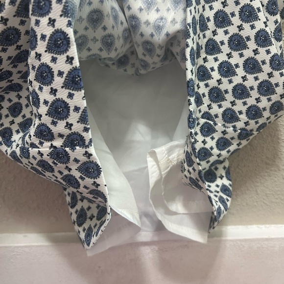 Eliane Rose Blue and White Patterned Tank Top NWT Small - Picture 5 of 6